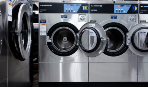 When To Replace Washing Machines In Your Laundry Service? 